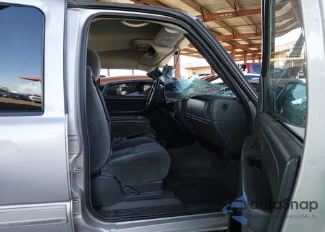 2005 Chevrolet Silverado 2500Hd Ls z USA, uszkodzony, nr VIN 1GCHK23235F884039